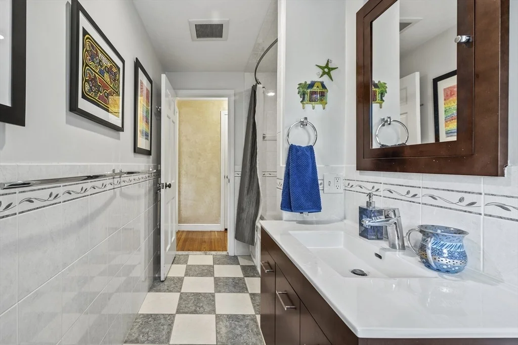 Photo of 74 Brook Road