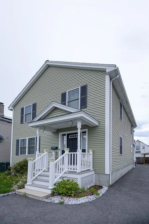 Photo of 76 River St