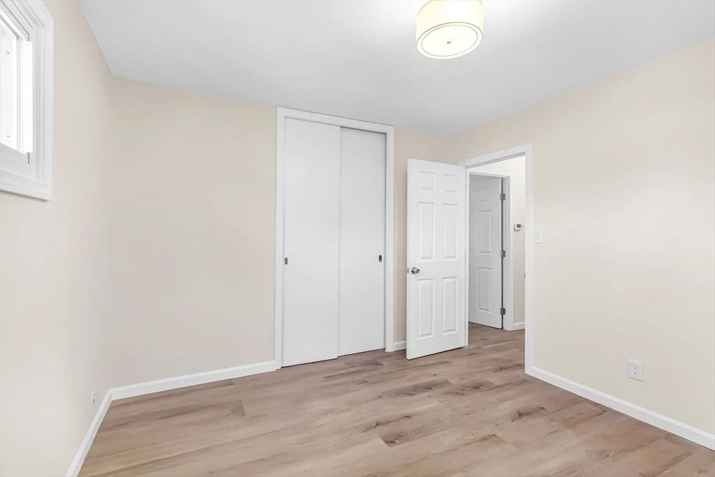 Photo of 15 Crestmont Street