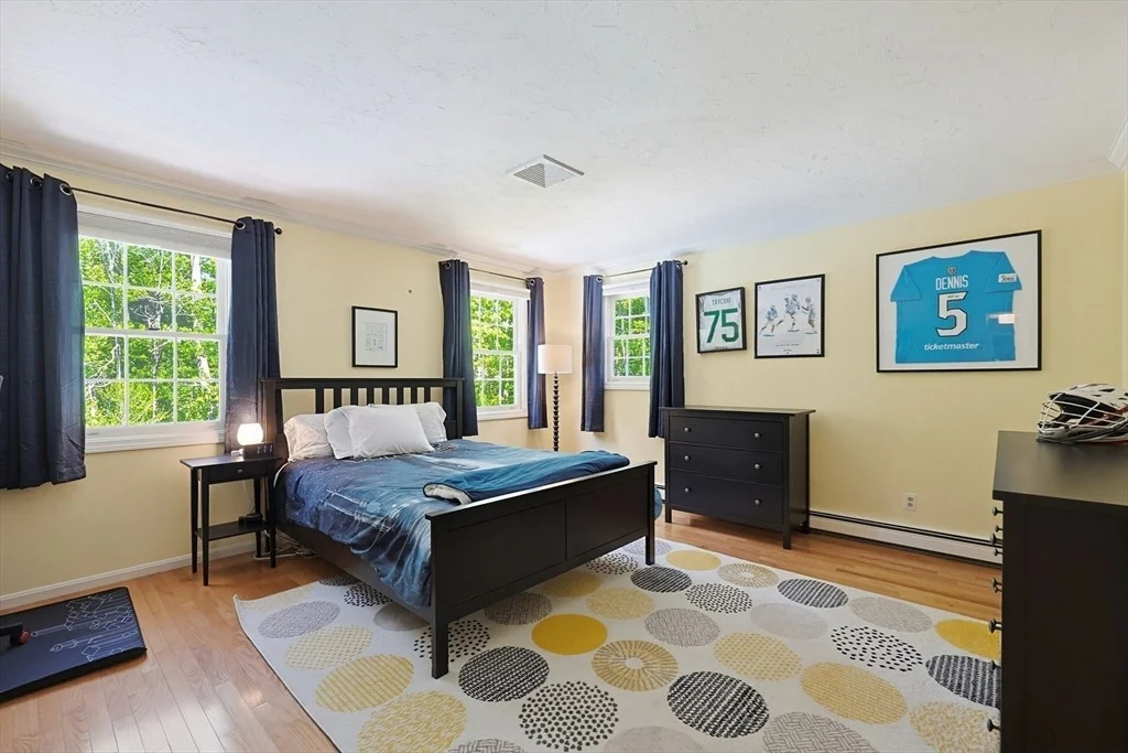 Photo of 5 Hickory Dr