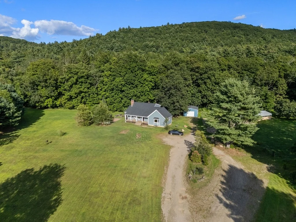 Photo of 487 Long Plain Rd
