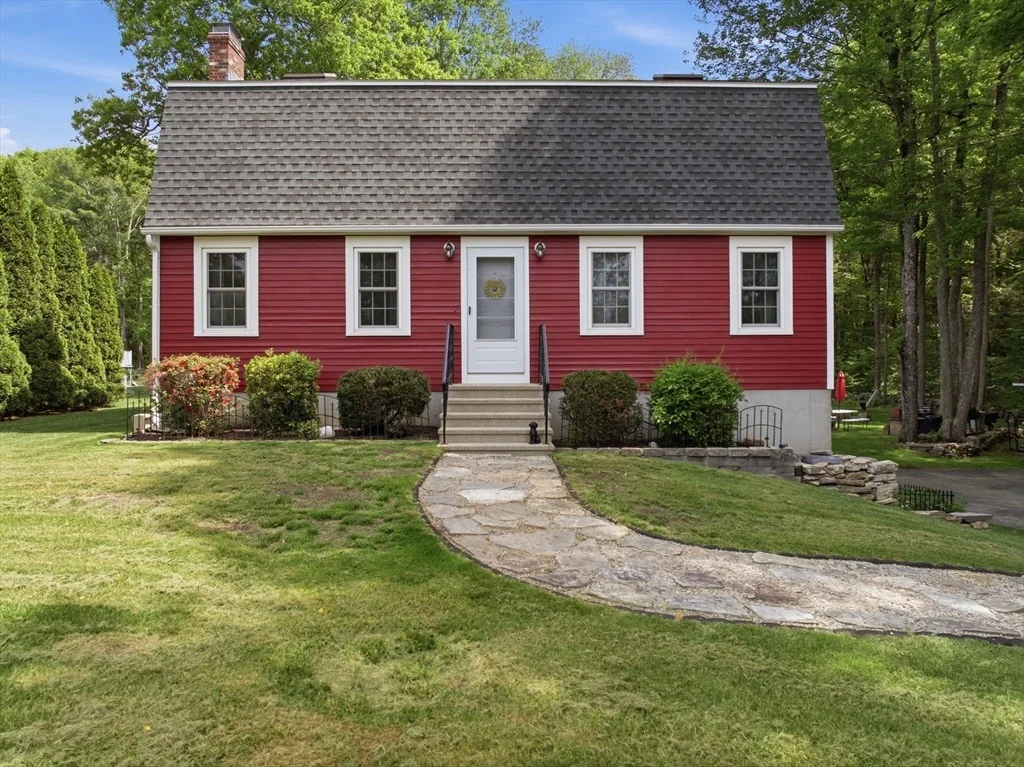 Photo of 28 Camile Rd