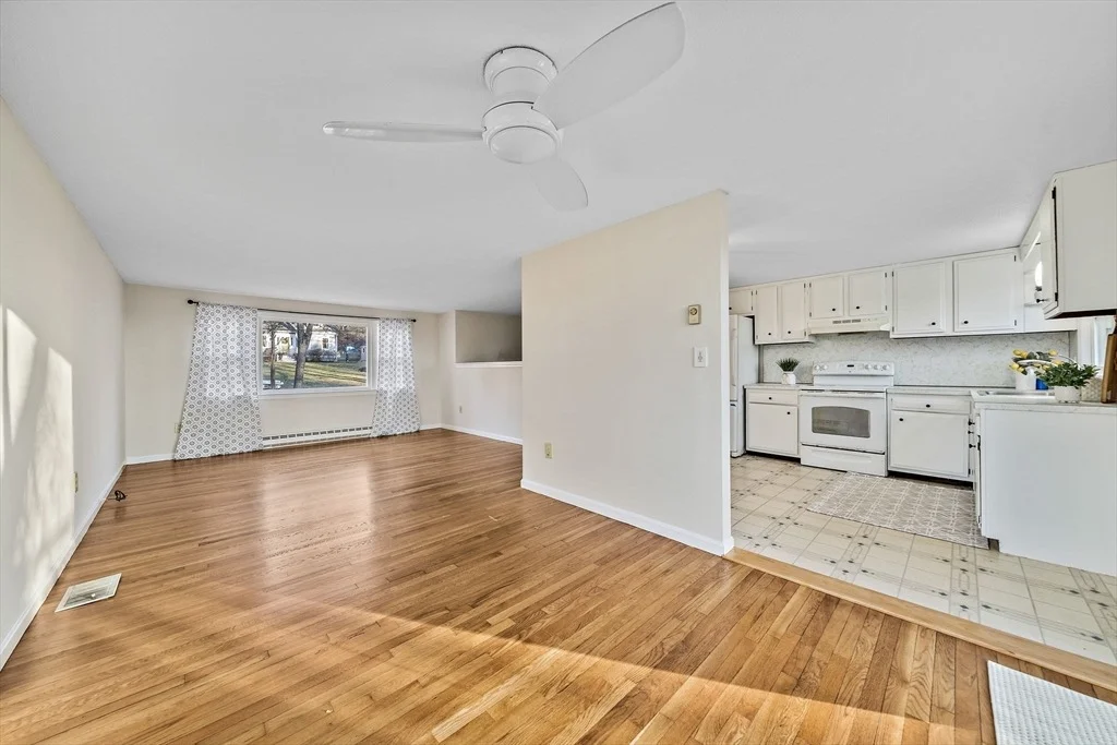 Photo of 38 Winthrop Dr