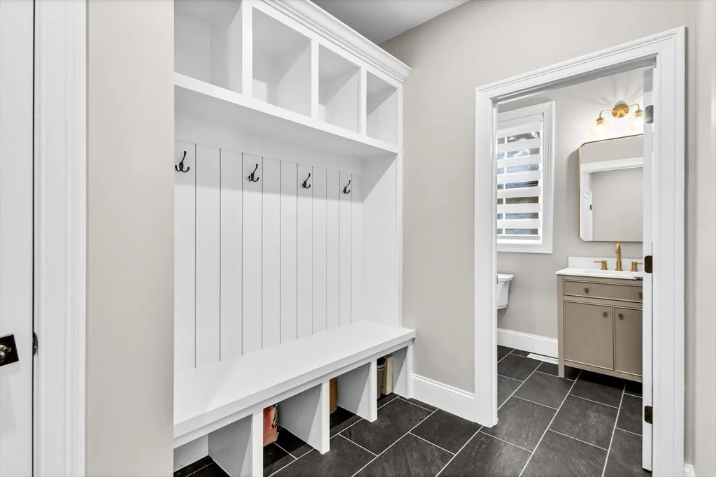Photo of 3 Oak Meadow Cir