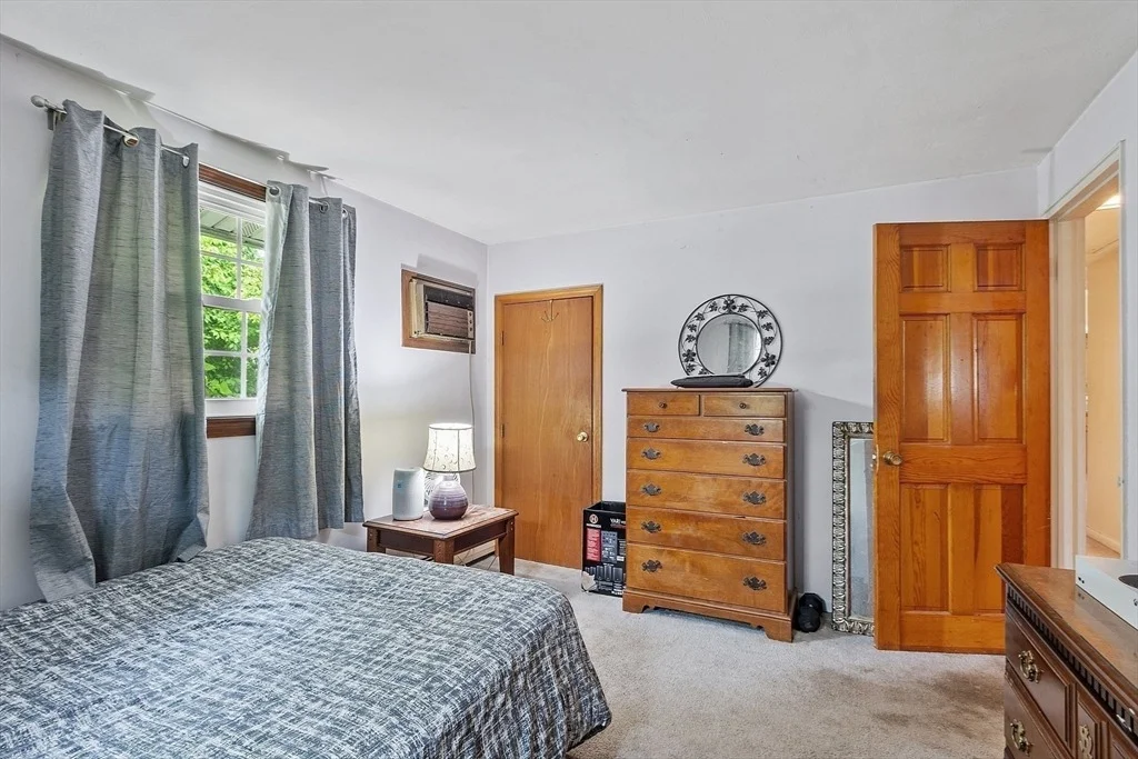 Photo of 115 Richard Rd