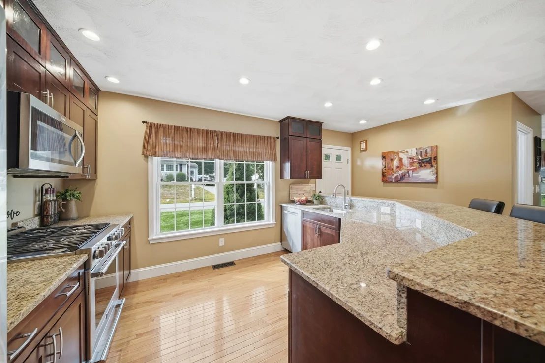 Photo of 39 Tomahawk Dr