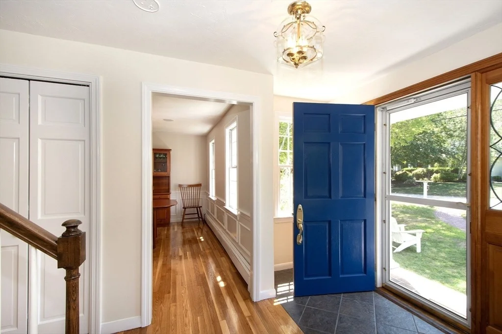 Photo of 39 Ledgewood Dr