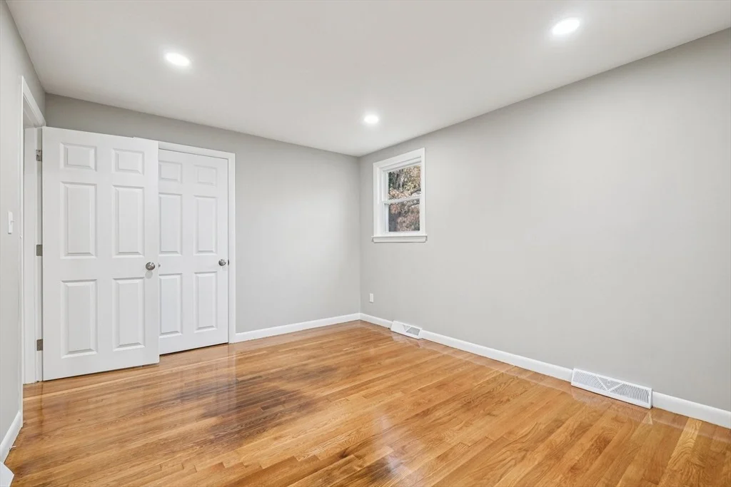 Photo of 15 Barbara Road