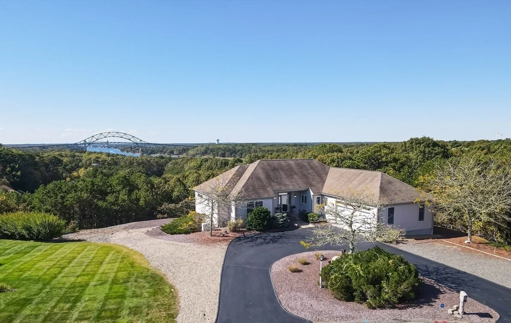 Photo of 4 Mainstay Ln