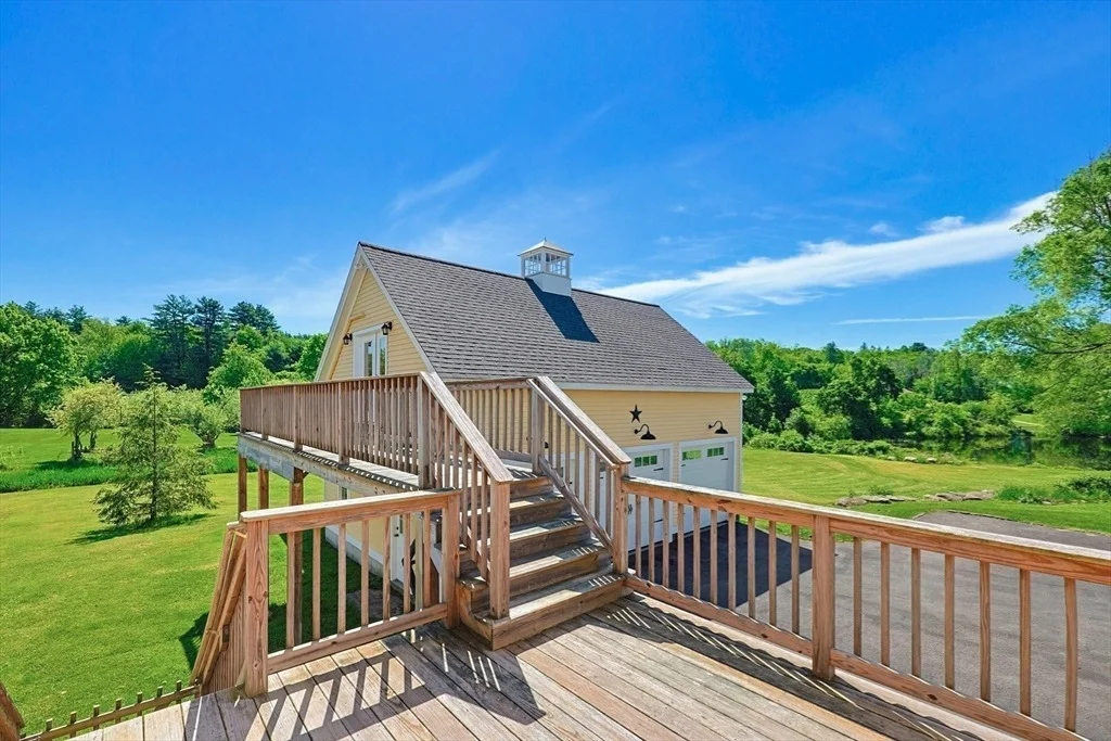 Photo of 771 Podunk Rd