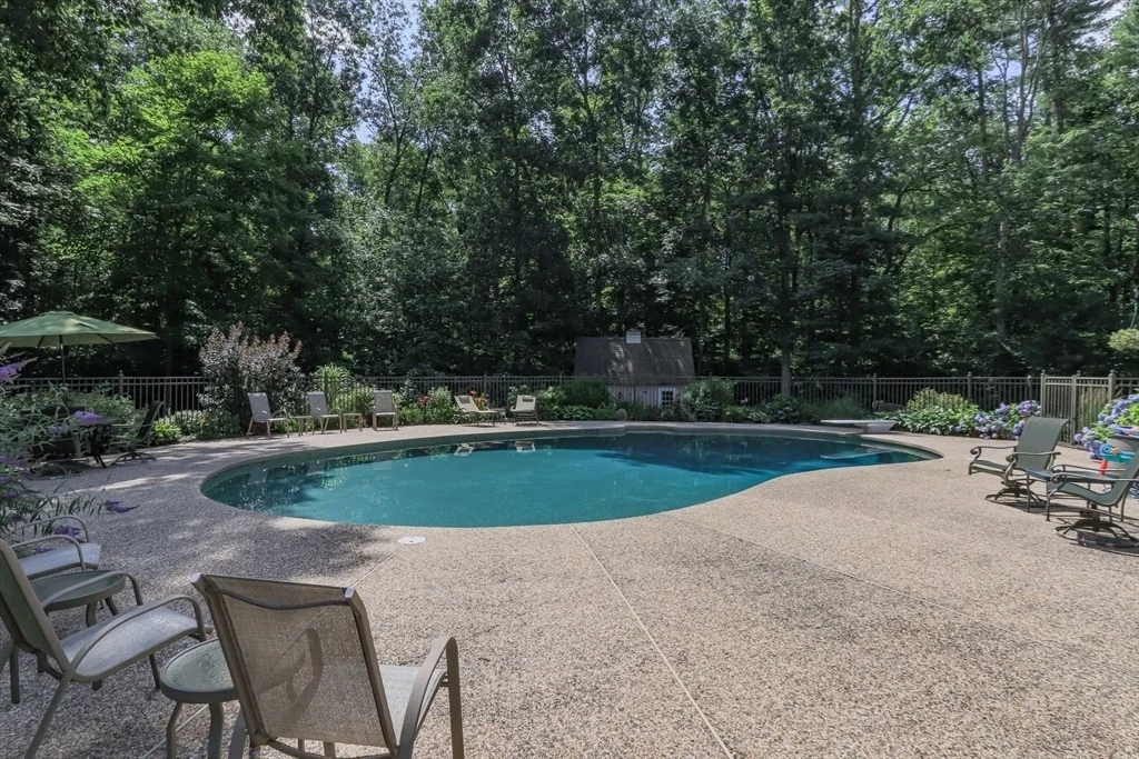 Photo of 71 Wintergreen Ln