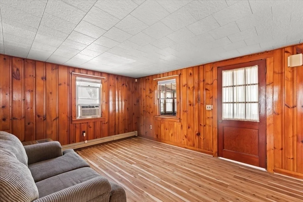 Photo of 37 Shore Ave
