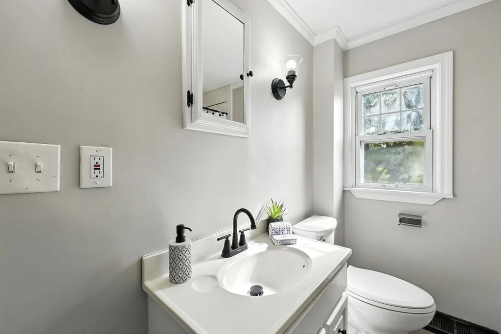 Photo of 69 Willard Ave