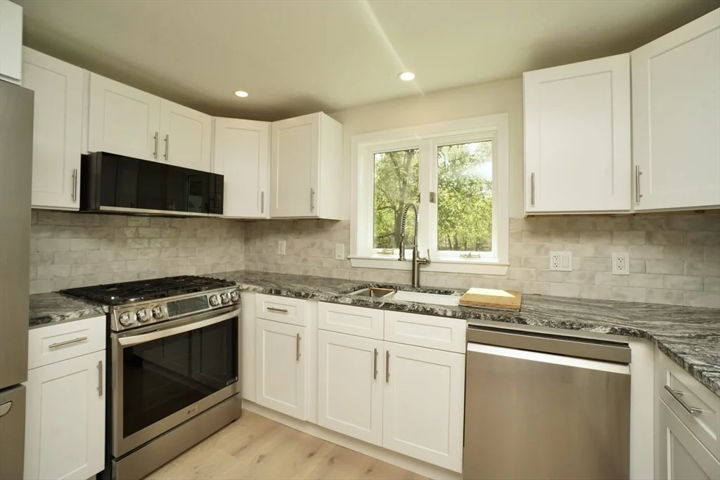 Photo of 101 Speen St