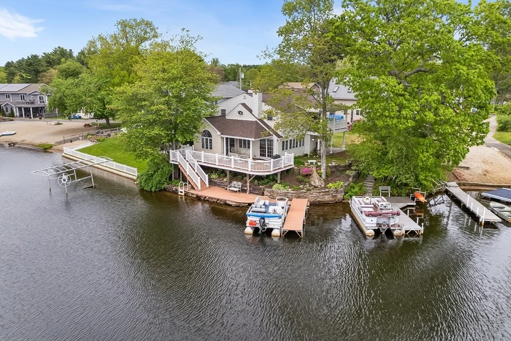 Photo of 11 Bayside Dr