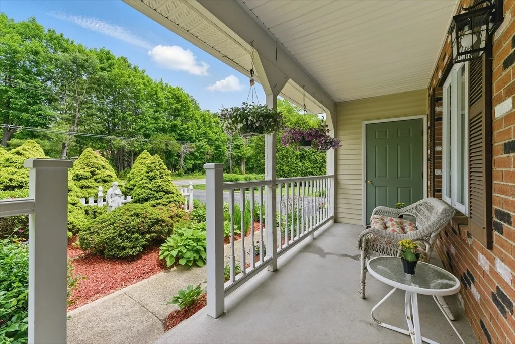 Photo of 237 Bay Road