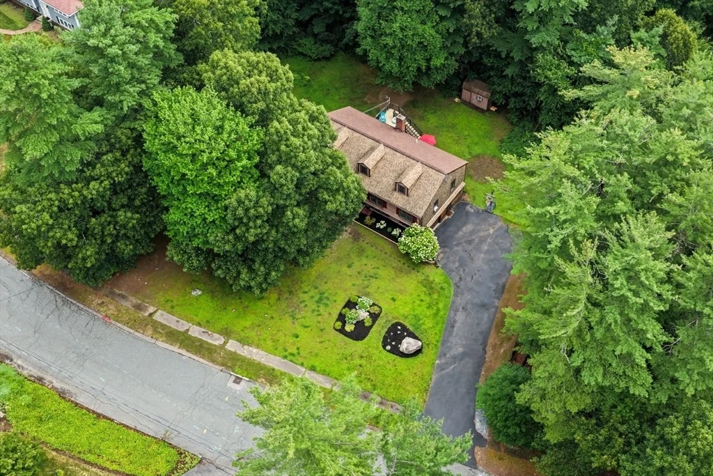 Photo of 35 Lowell Road