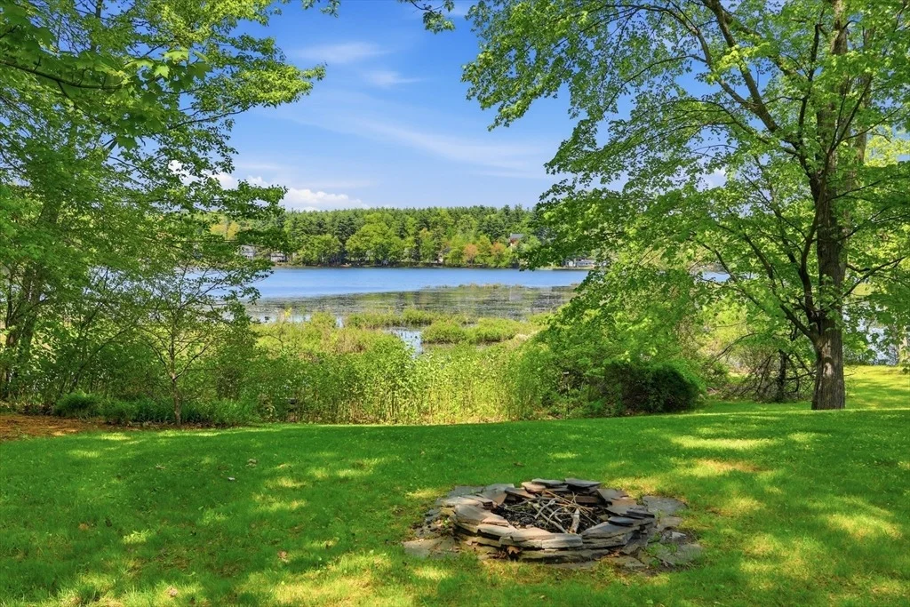 Photo of 44 Sandy Pond Rd