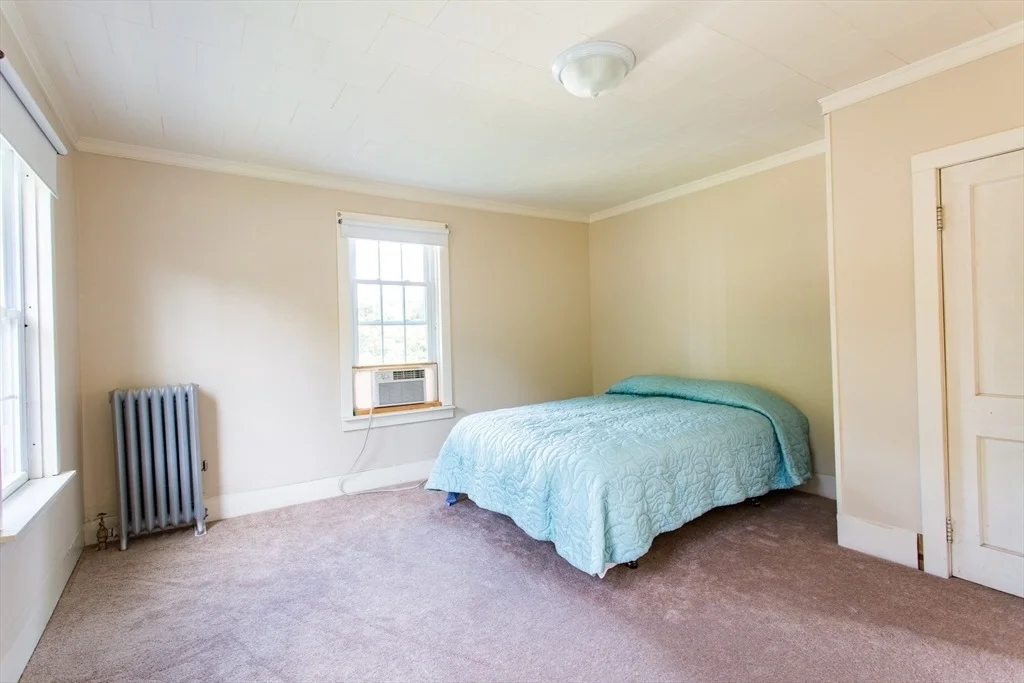 Photo of 106 Pleasant St