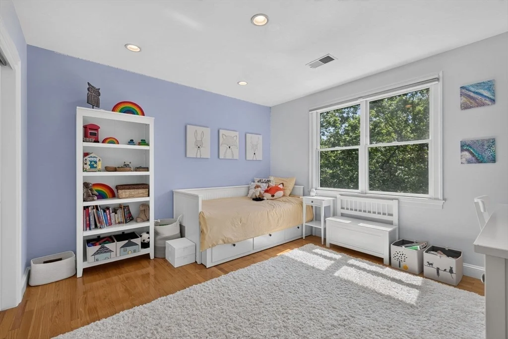 Photo of 22 Rhodes Dr