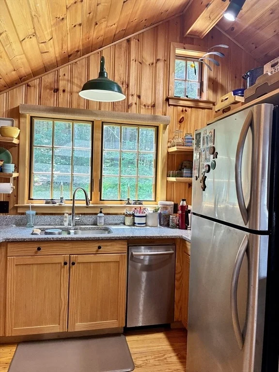 Photo of 12 Lambs Cove Rd