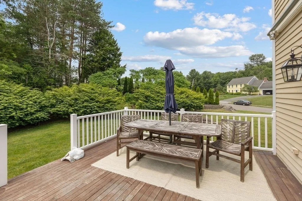 Photo of 17 Maplewood Dr