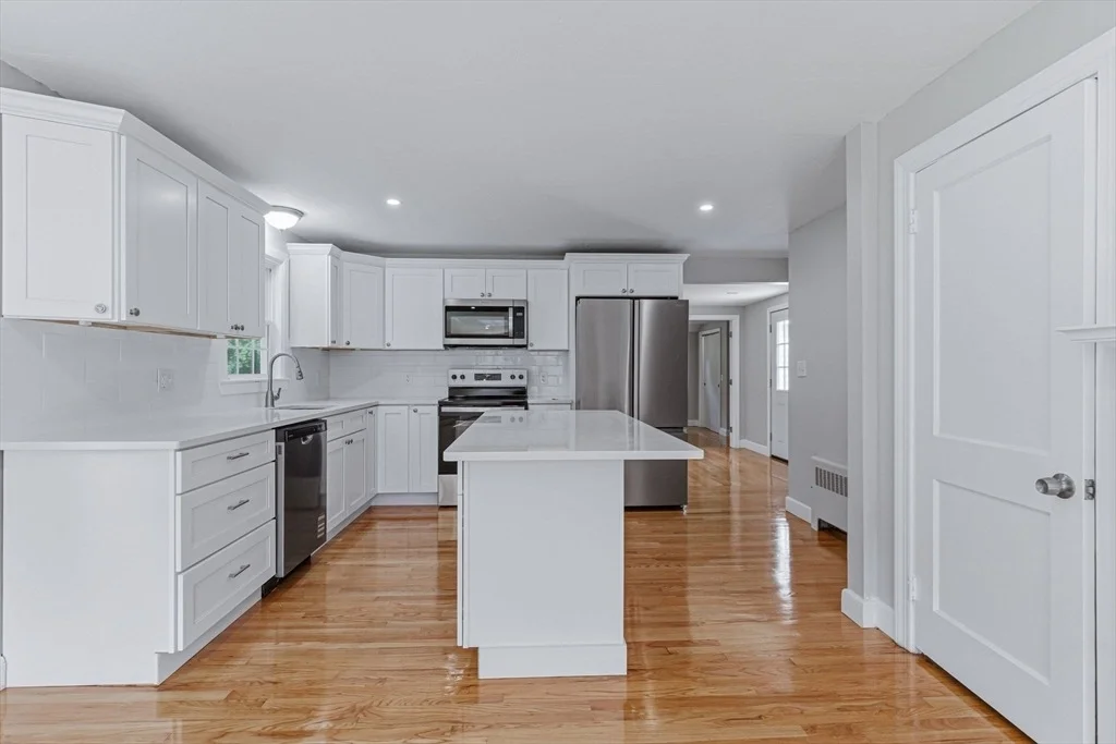 Photo of 95 Circle Dr