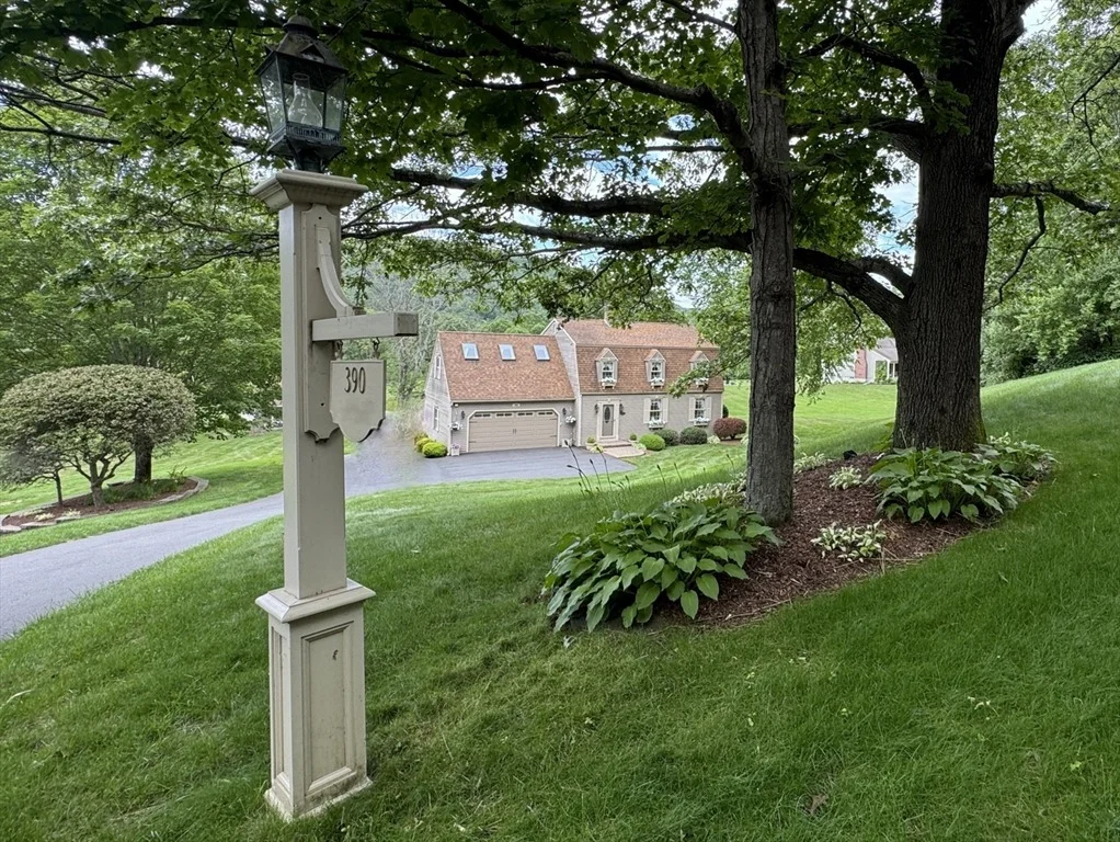 Photo of 390 Bald Mountain Road