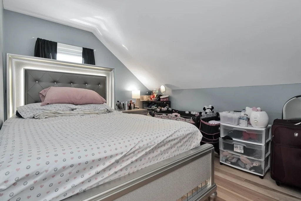 Photo of 87 Abbott St