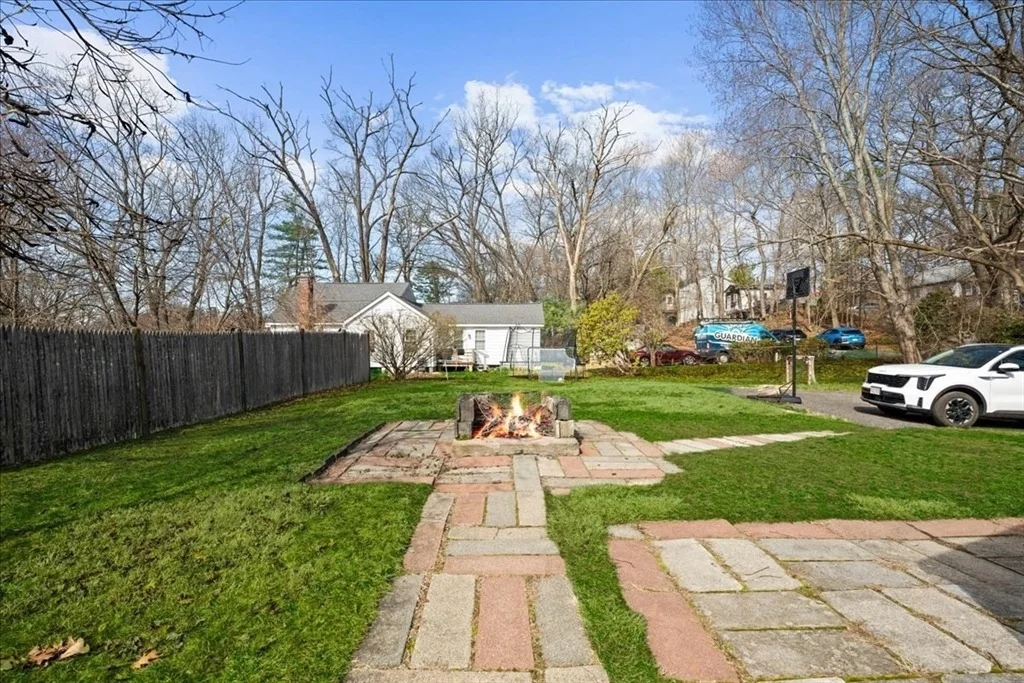 Photo of 88 Shore Dr