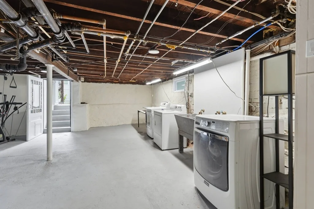 Photo of 20 Raymond St