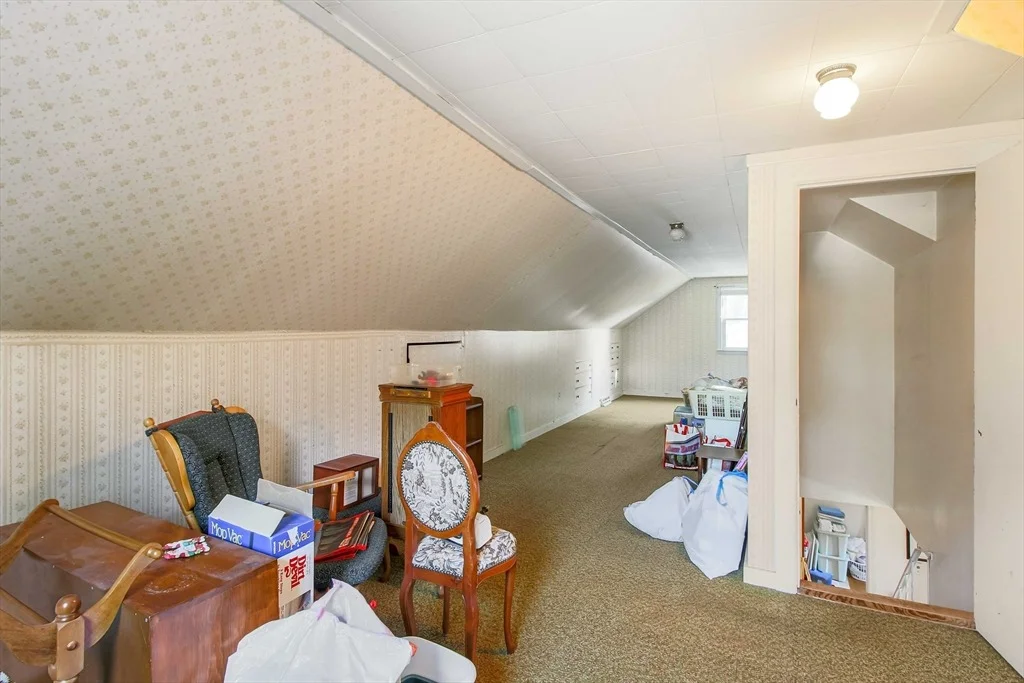 Photo of 400 River Rd