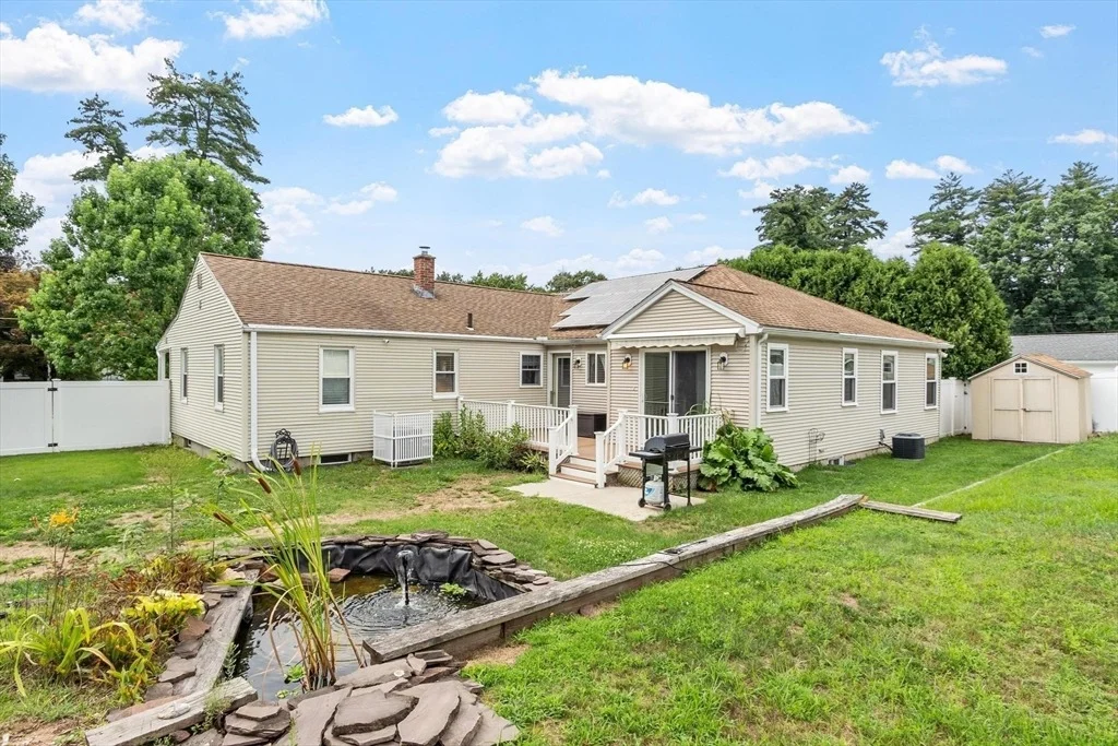 Photo of 15 Pinebrook Dr