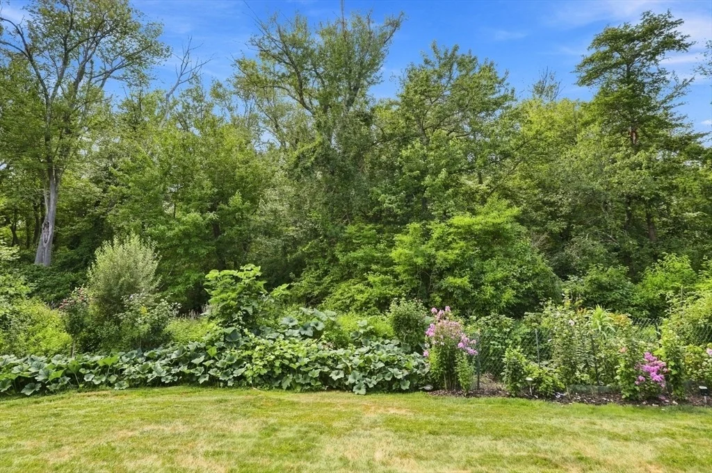 Photo of 9 Sullivan Cir