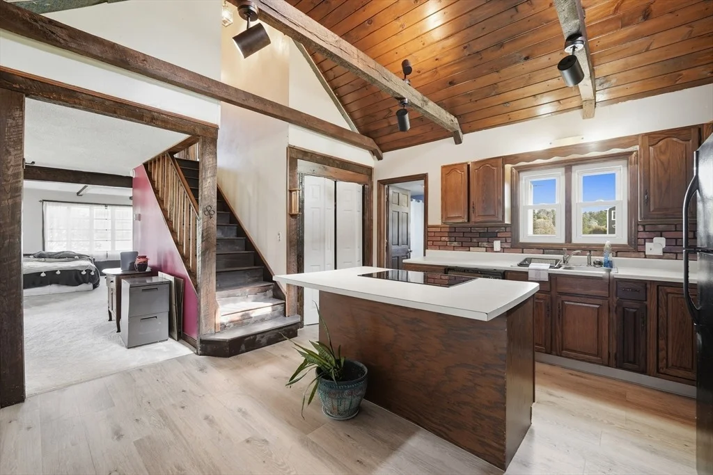 Photo of 386 Hillside Rd