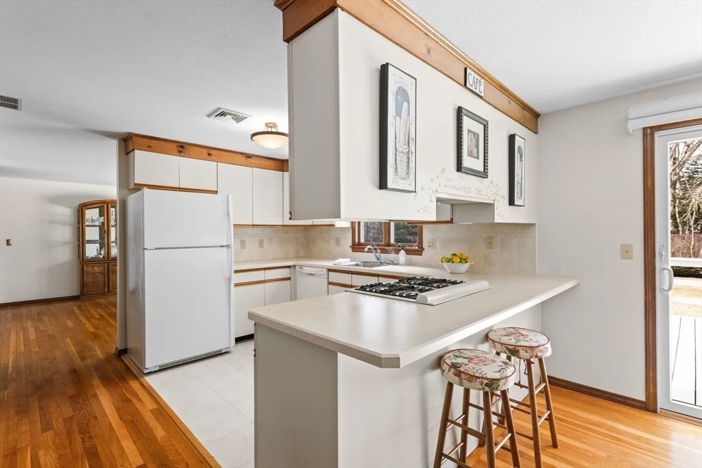Photo of 363 Prince Hinckley Rd