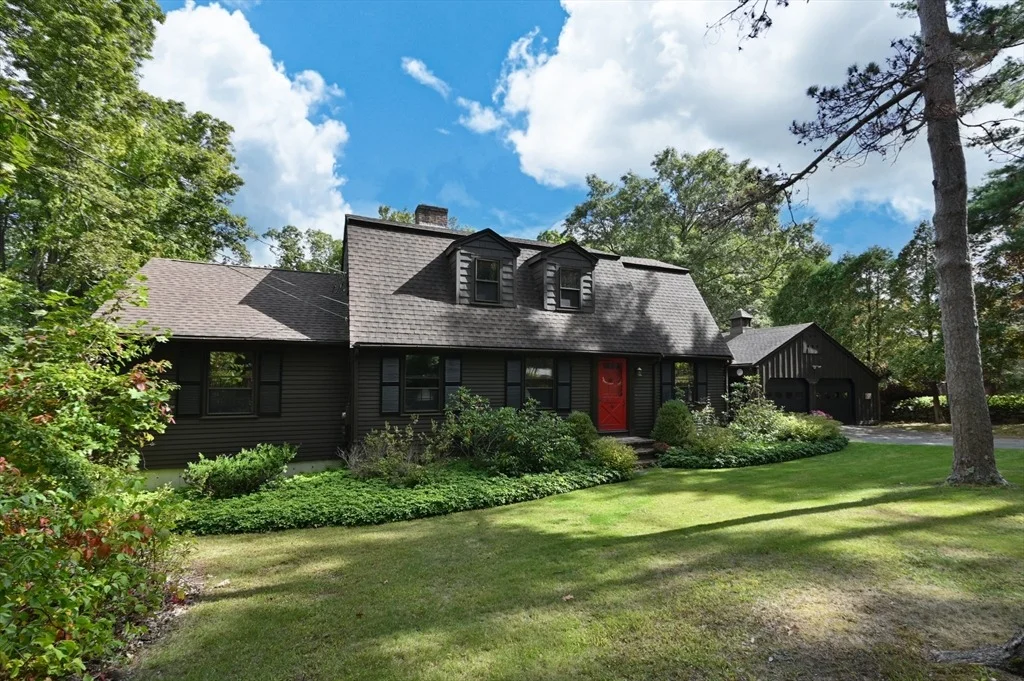 Photo of 137 Perkins Row