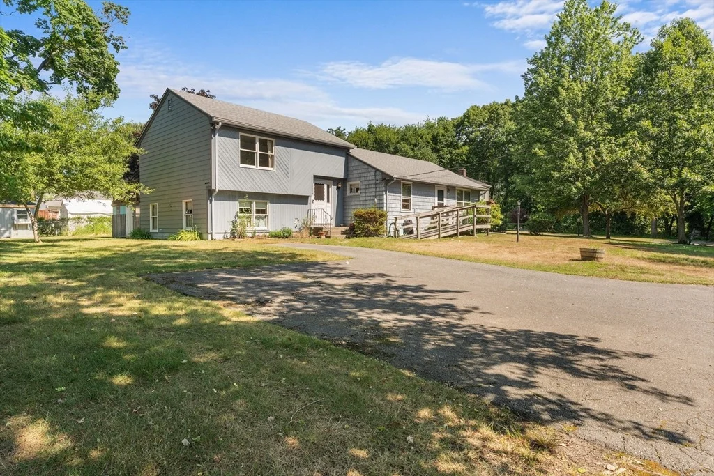 Photo of 48 Westbrook Dr
