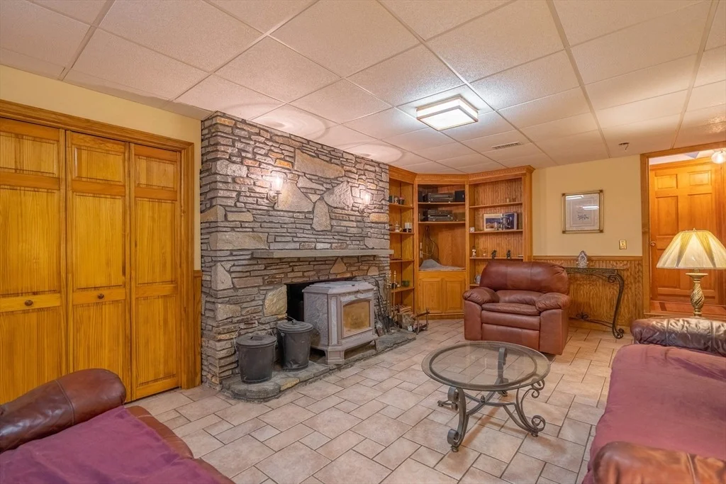 Photo of 25 Grandview Dr