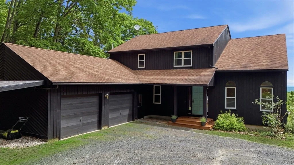 Photo of 48 Birch Bluff Rd