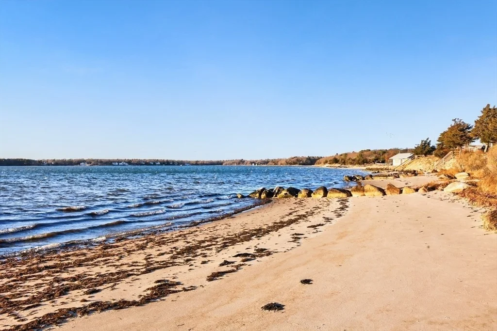 Photo of 15 Seconsett Point Rd