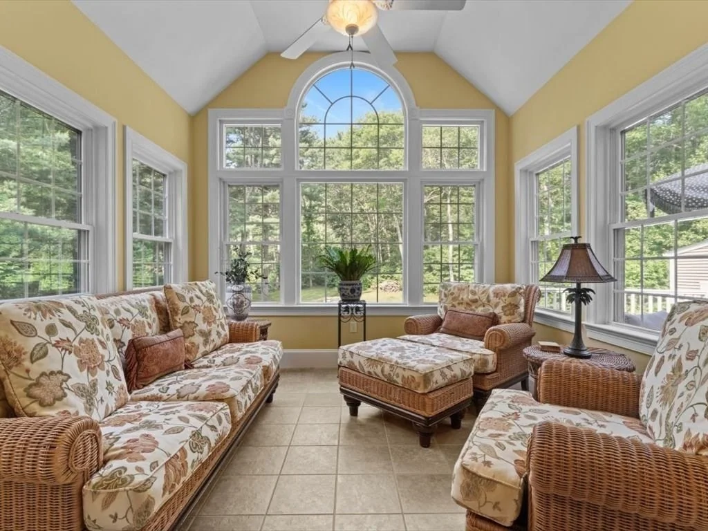 Photo of 35 Oxbow Dr
