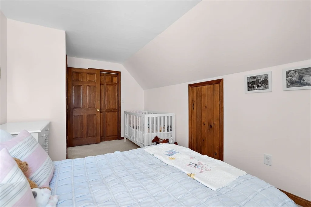Photo of 212 Taylor Rd