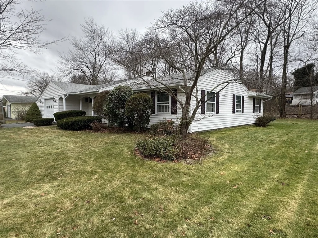 Photo of 40 Alphonse Rd