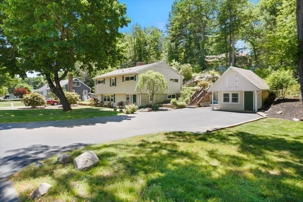 Photo of 38 Brimbal Ave