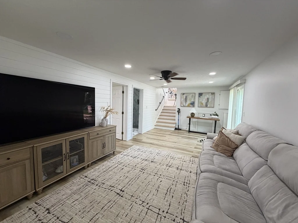 Photo of 23 Lambert Cir