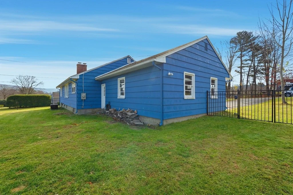 Photo of 565 Williams Street