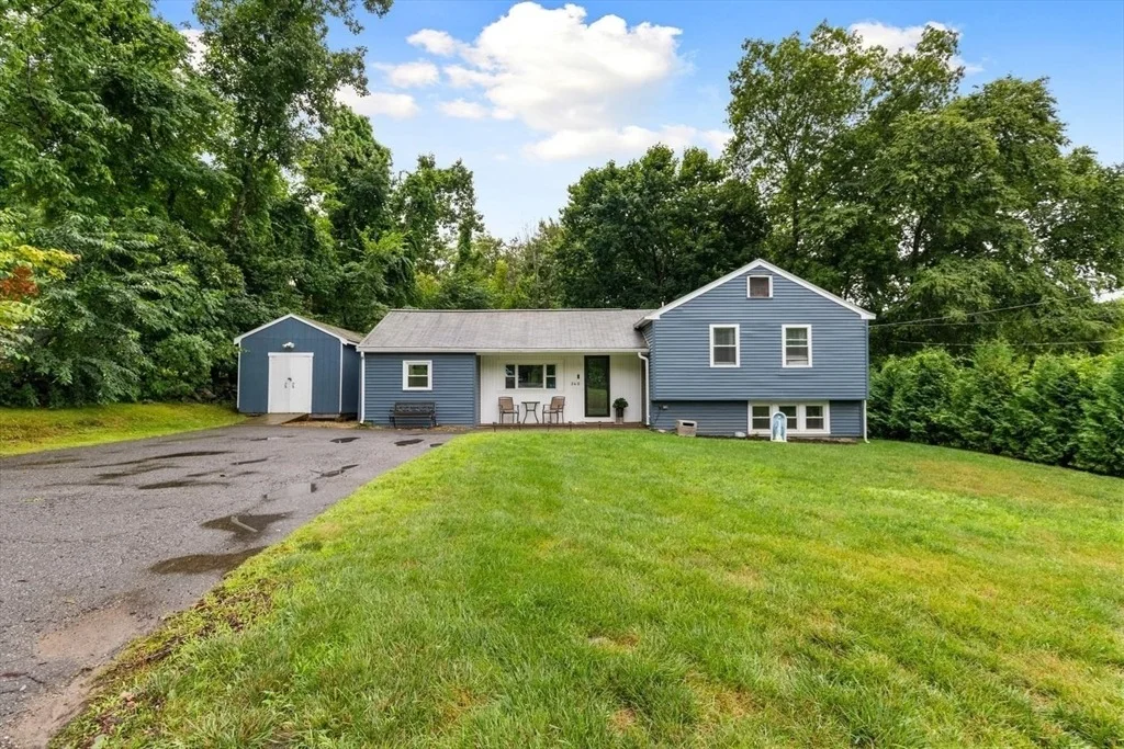 Photo of 340 Berlin Rd