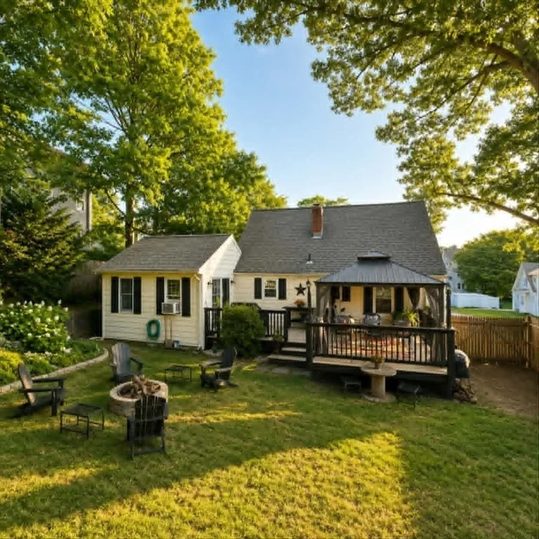 Photo of 18 Hunnewell Rd