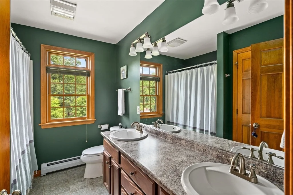 Photo of 294 Cardinal Way